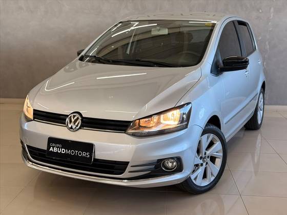 VOLKSWAGEN FOX 1.0 MPI TRENDLINE 12V FLEX 4P MANUAL VOLKSWAGEN FOX 1.0 MPI TRENDLINE 12V FLEX 4P MANUAL